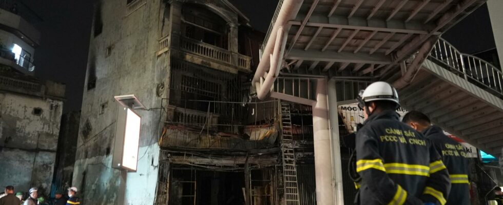 Eleven dead in karaoke bar fire in Vietnam