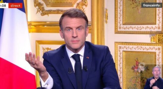 Emmanuel Macron rules out resigning