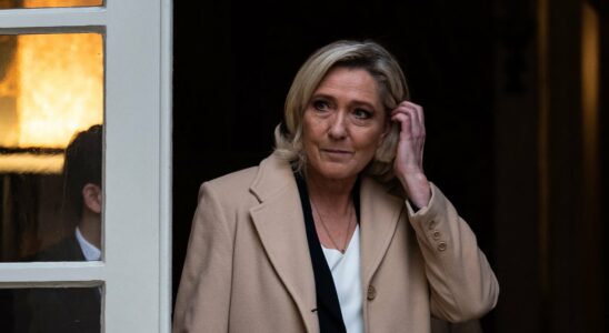 Fear ego or the legal calendar Marine Le Pen the