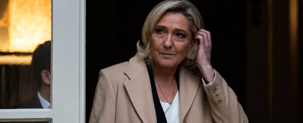 Fear ego or the legal calendar Marine Le Pen the