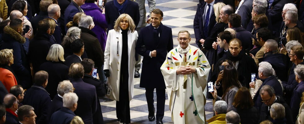 First mass at Notre Dame a ceremony in the presence of