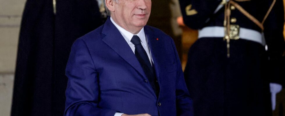 Francois Bayrou begins his consultations LFI refuses the meeting –