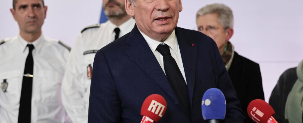 Francois Bayrou relaunches the debate on the accumulation of mandates