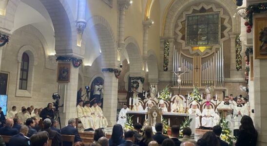 In Bethlehem a midnight mass overshadowed by the destruction of