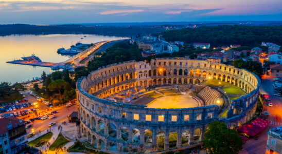 It looks like Rome but its much cheaper And theres