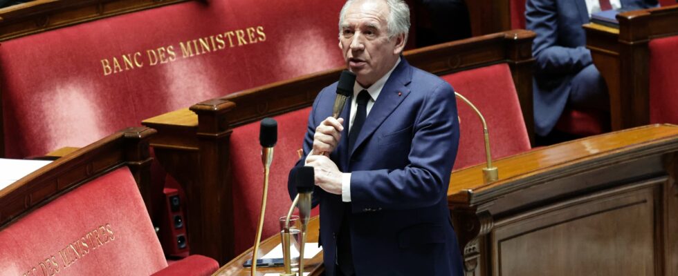 LIVE Francois Bayrou under fire from criticism continues his consultations