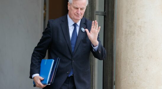 LIVE Michel Barnier expected at the Elysee to submit his