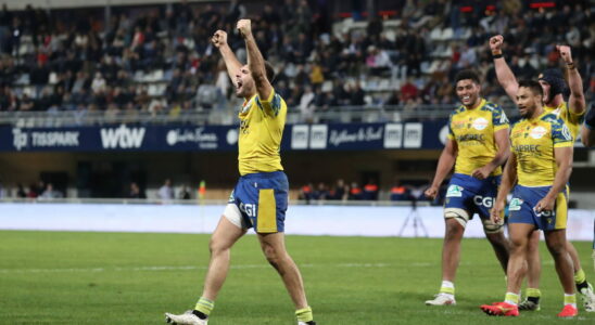 Leinster Clermont facing the Irish monument the ASM wants