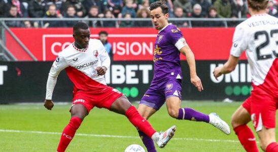 Live blog FC Utrecht is further behind against 10 players