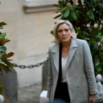 Marine Le Pen her Christmas gift and her bet for