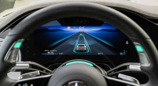 Mercedes Benz increased the speed of its autonomous driving system in