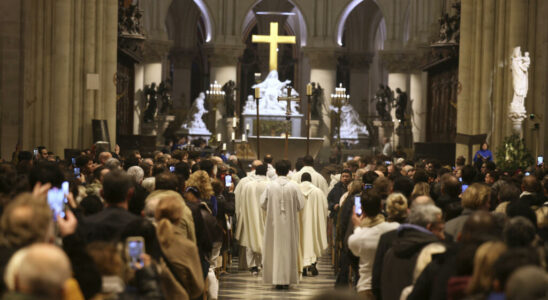 Notre Dame de Paris Cathedral celebrates Christmas for the first time