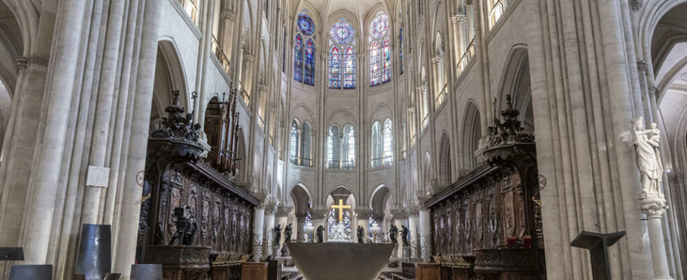 Notre Dame de Paris reopens to worship and the public a