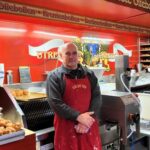 Oliebollen seller Verwijk does everything he can to stay on