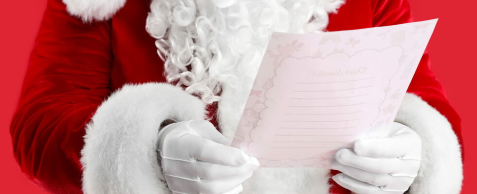 Santa Claus also writes to adults who have not lost