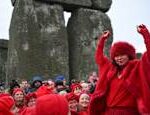 Thousands greet the darkest day of the year at Stonehenge