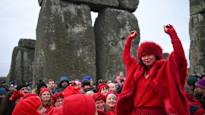 Thousands greet the darkest day of the year at Stonehenge