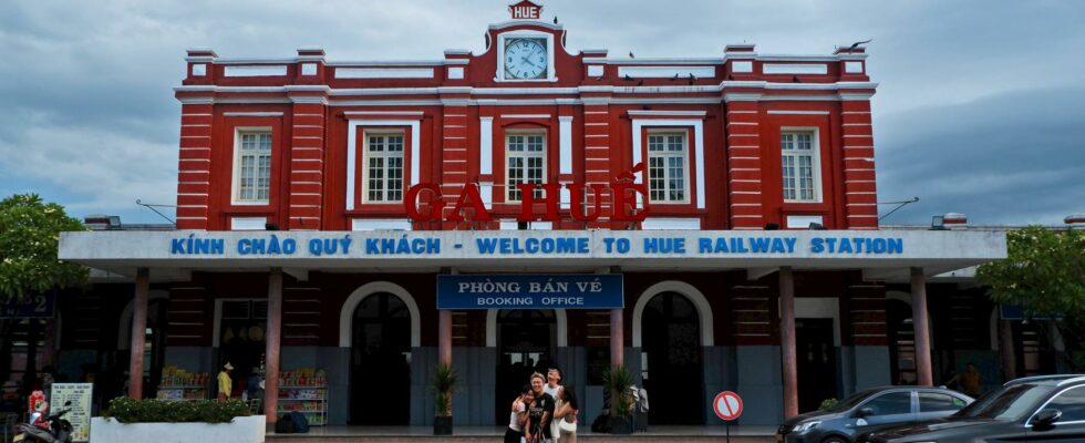 Train revolution clubbed in Vietnam