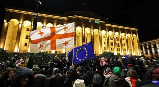 in Georgia the streets face the maneuvers of pro Russian forces