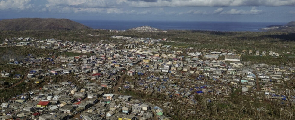 selective evacuations to Reunion Island