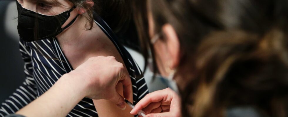 the failure of the vaccination strategy among children in France