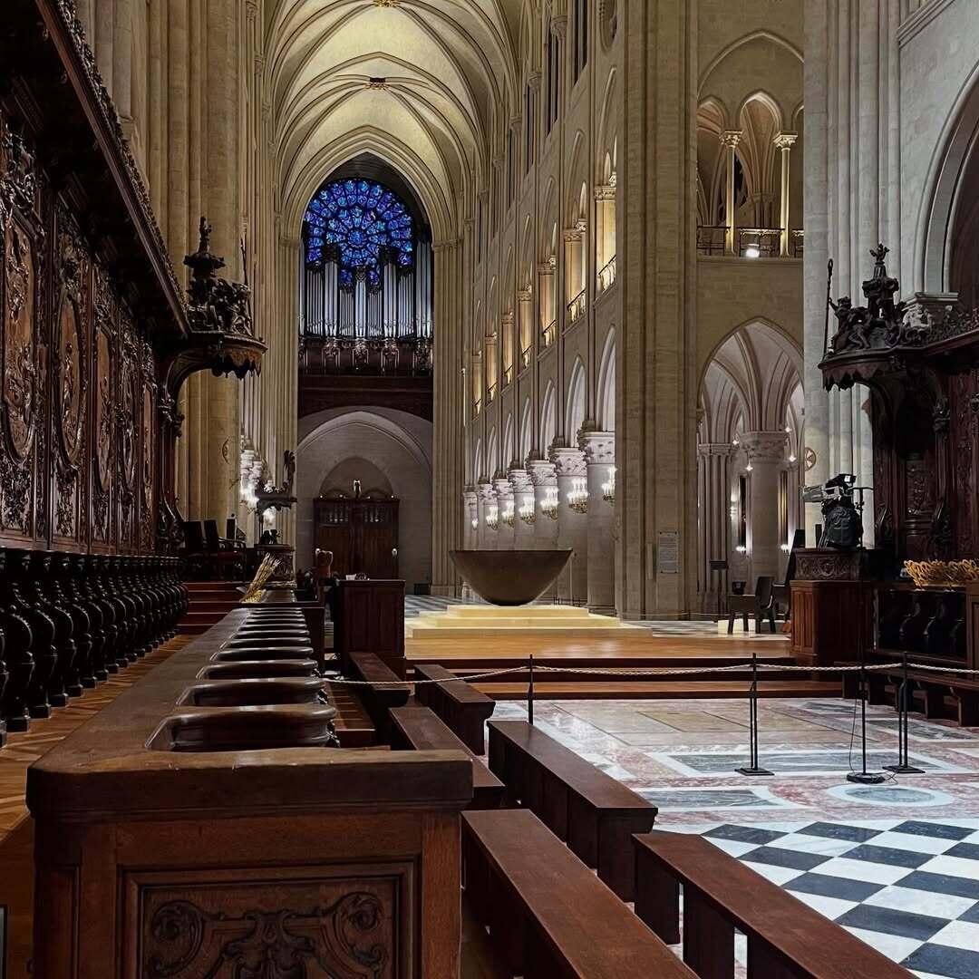 The Altar, view of the stalls