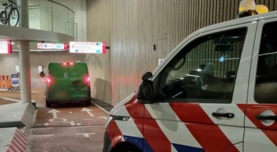 And again it goes wrong van in Utrecht Central bicycle