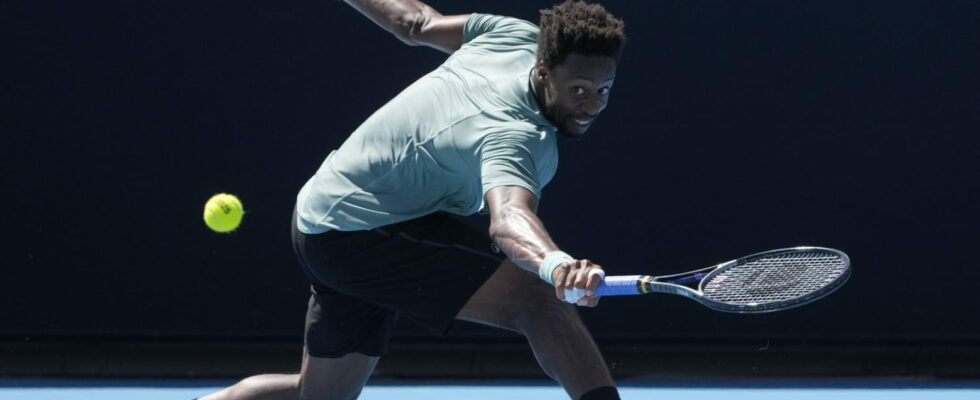 Australian Open 2025 Mpetshi Perricard falls to a great Monfils