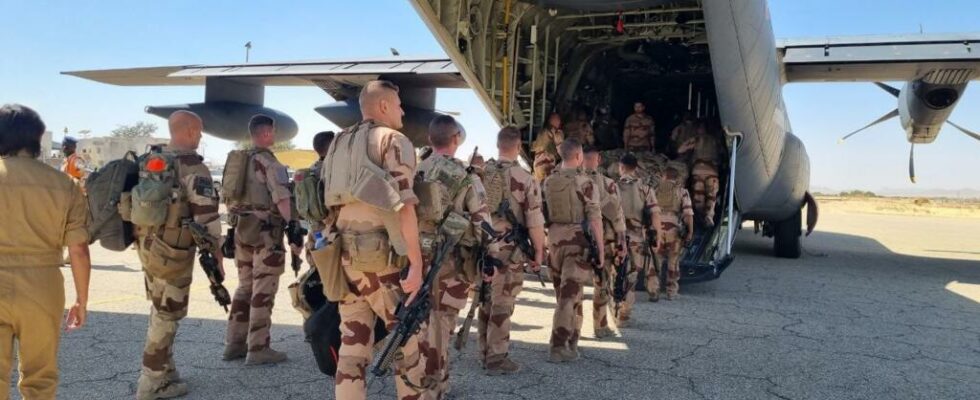 Chad an official ceremony marks the withdrawal of French forces