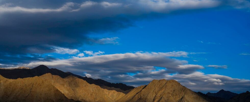 Disappearing clouds may be behind mysterious heat