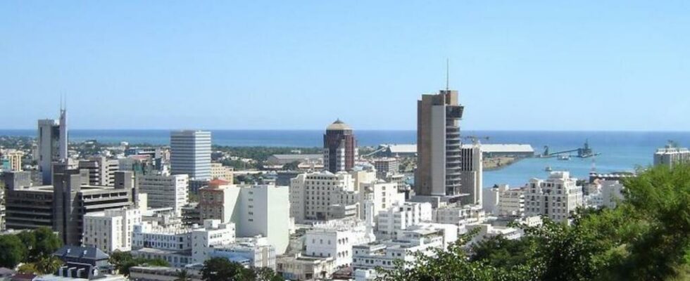 Former governor of the Bank of Mauritius arrested for alleged