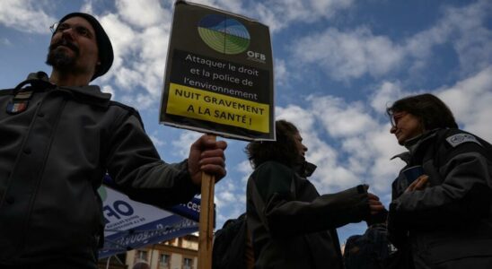 France Biodiversity agents on strike claim support and security