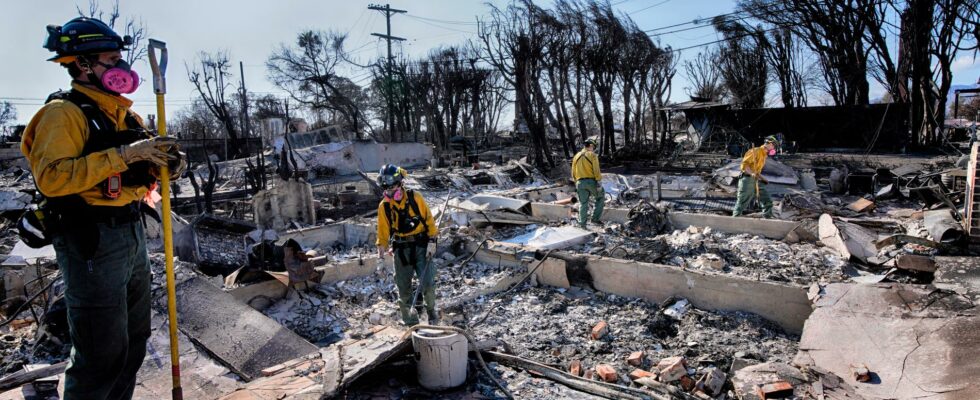 Frustration among evacuees in Los Angeles