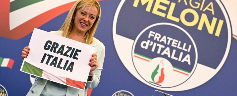 Giorgia Meloni rules out removing the tricolor flame from the