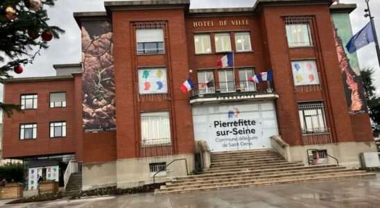 In Seine Saint Denis the towns of Saint Denis and Pierrefitte sur Seine have merged