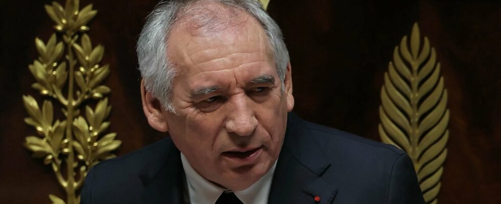 LIVE Socialist deputies will not vote to censure the Bayrou