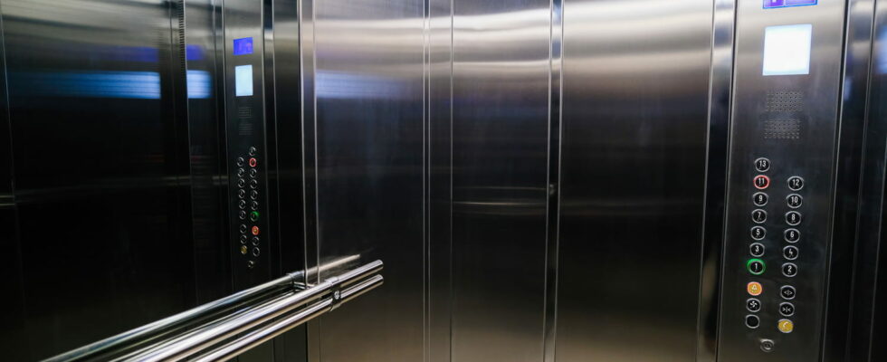 Mirrors in elevators arent there for a makeover theres a