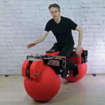 Motorcycle with versatile mobility from James Bruton