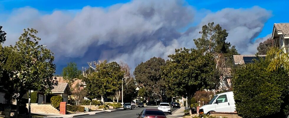 New explosive fire outside Los Angeles