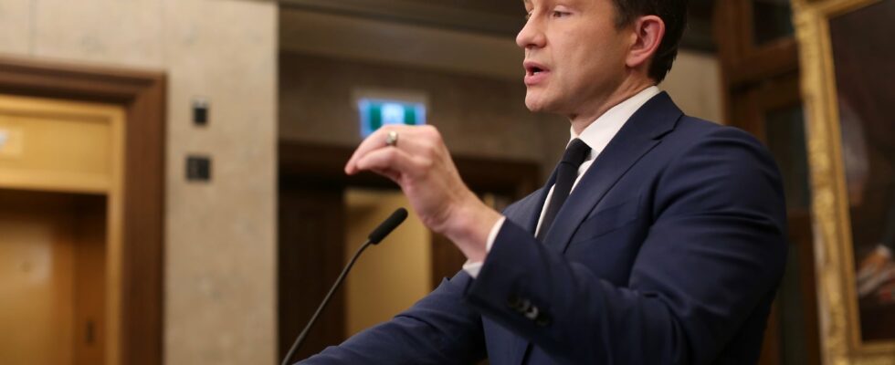 Pierre Poilievre the elusive favorite to succeed Justin Trudeau –