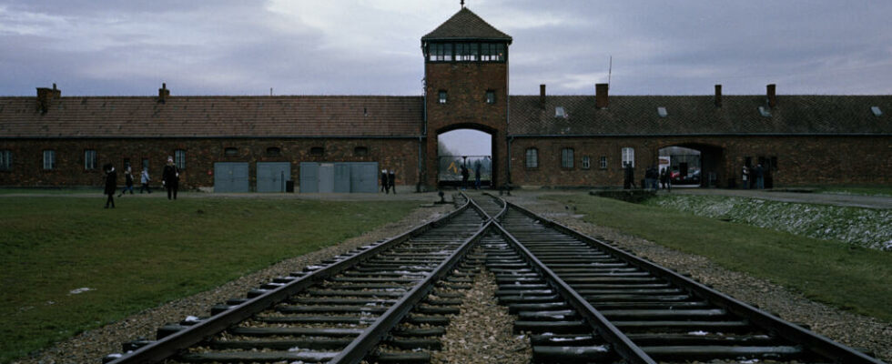 Poland commemoration of the Liberation of Auschwitz speech to survivors