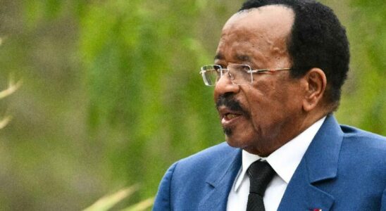 Presidential in Cameroon traditional leaders provide their support to President