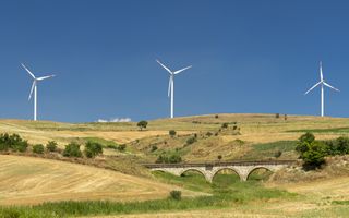 Renewable sources Intesa Sanpaolo and SACE together