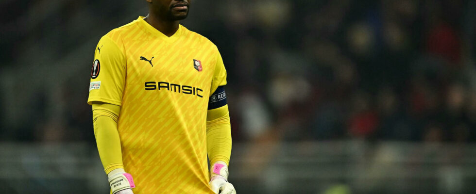 Rennes snatches Samba from Lens and pushes Mandanda towards the