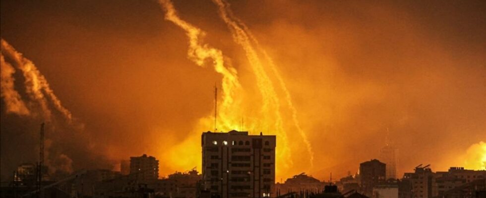 Reuters announced to the world Gaza ceasefire between Hamas and