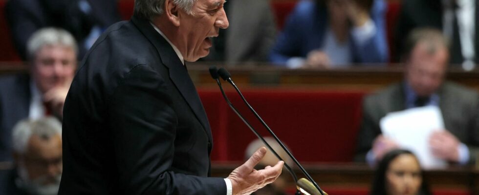 Seen from abroad Francois Bayrou seeks to save time –