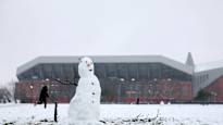 Snow threatened the top match of the Premier League evening