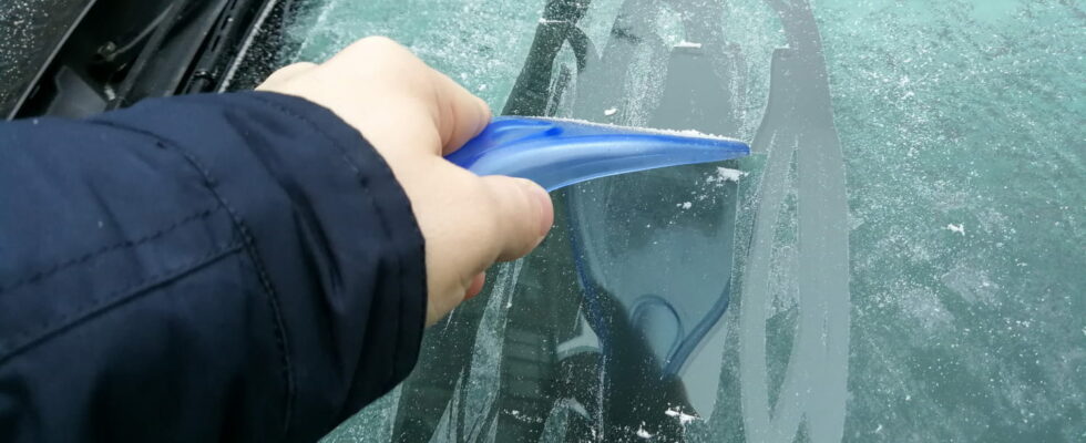 The 12 cent tip to prevent frost on your windshield