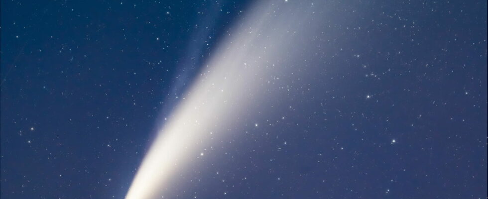 The brightest comet of the year will be visible very