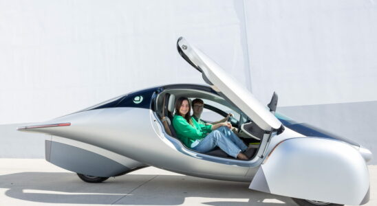 This electric car is not only distinguished by its futuristic